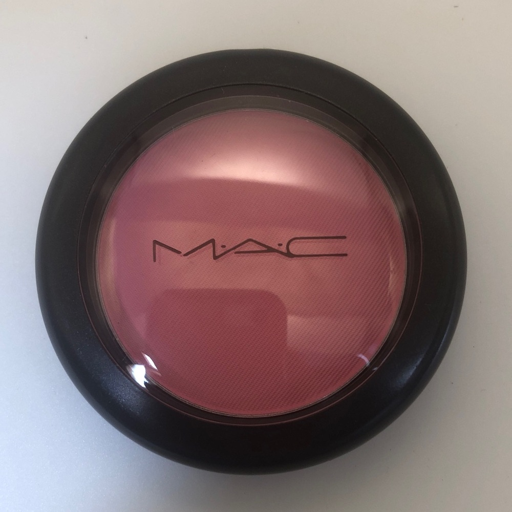 MAC Cosmetics Rosy Glow Powder Blush